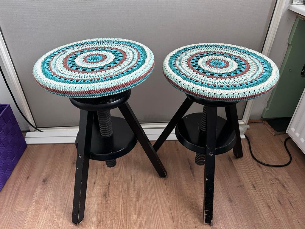 2 zwarte houten krukken, in hoogte verstelbaar, Ophalen, In hoogte verstelbaar, Gebruikt, Hout