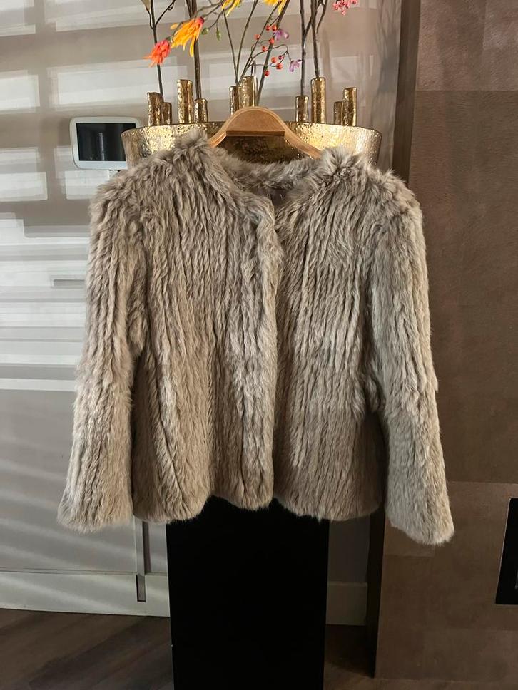 Ibana bontjas vest maat 38, Kleding | Dames, Truien en Vesten, Zo goed als nieuw, Maat 38/40 (M), Beige, Ophalen of Verzenden