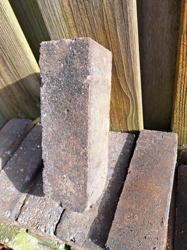 Klinkers 21x6,5x8 cm - circa 60 stuks, Ophalen, Gebruikt, Beton, Klinkers