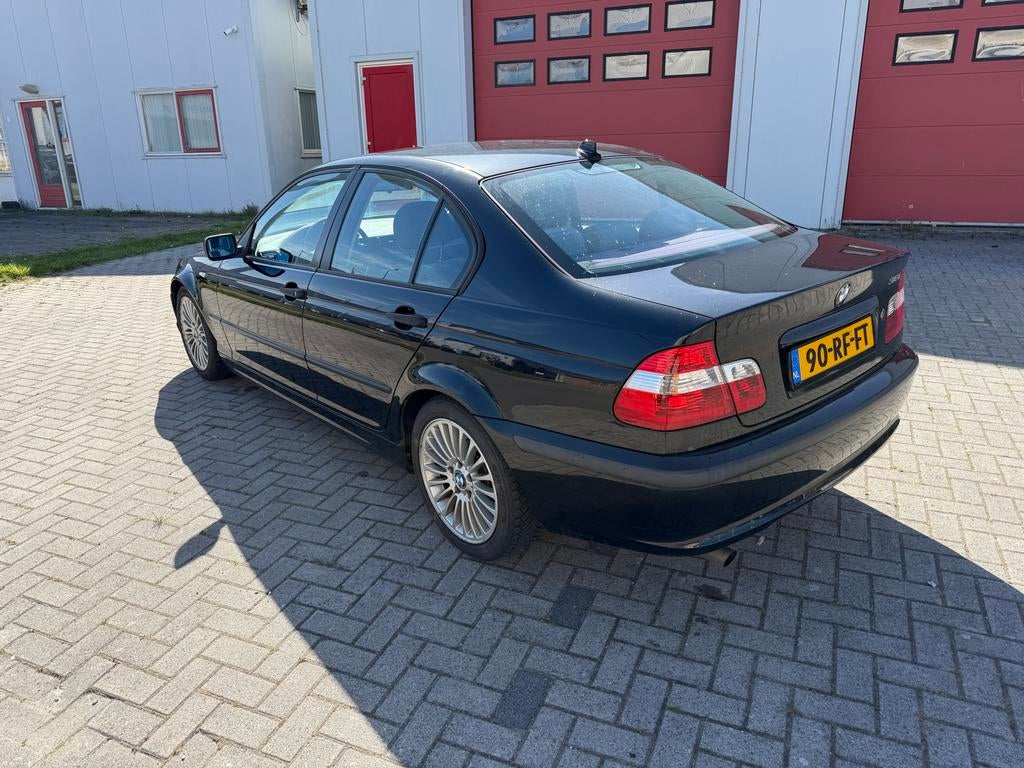 BMW 3-Serie 1.8 I 316 2005 Zwart ijskoude airco!, Auto's, BMW, Achterwielaandrijving, 1250 kg, 4 cilinders, 1796 cc