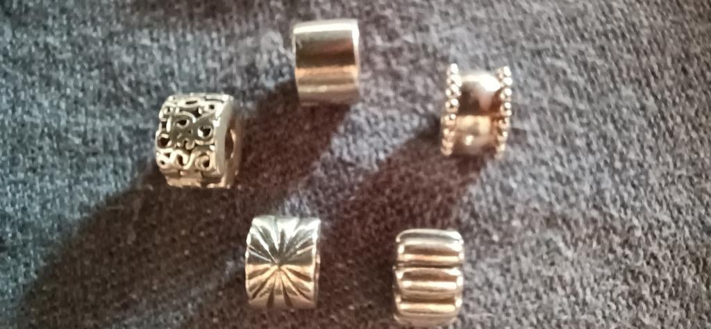 Pandora clips, Sieraden, Tassen en Uiterlijk, Bedels, Ophalen, Gebruikt, Pandora, 1 bedel