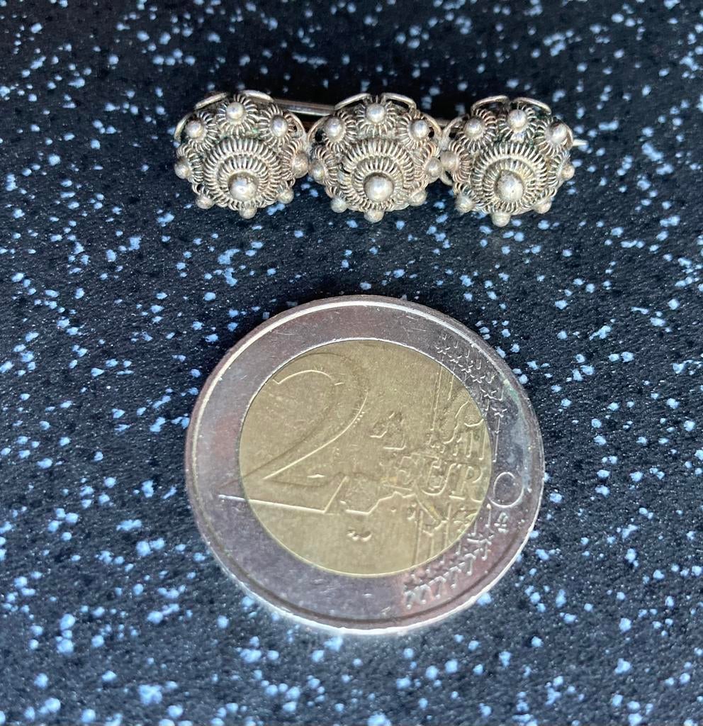 Zilveren broche zeeuws knoopje, Ophalen of Verzenden, Zo goed als nieuw, Zilver