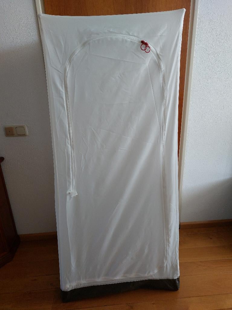 Vuku kledingkast Ikea  2x, Huis en Inrichting, Kasten | Kledingkasten, Overige materialen, 100 tot 150 cm, Zo goed als nieuw, Met hangruimte