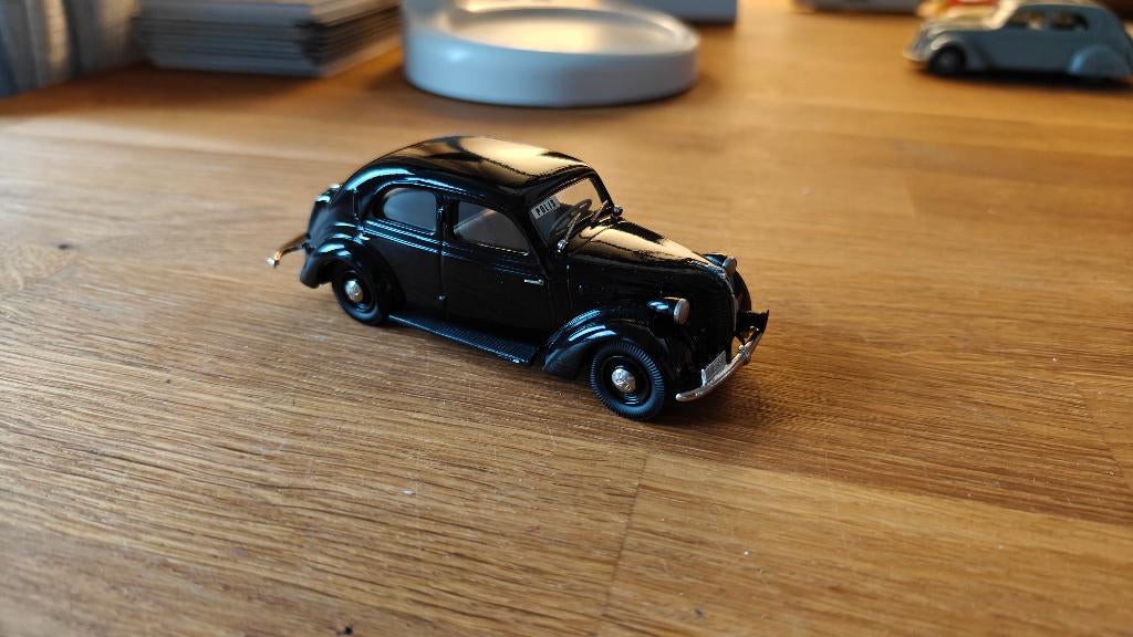 Volvo PV56 "Police" Robeddie (RE36b), Ophalen, Zo goed als nieuw, Auto, Overige merken