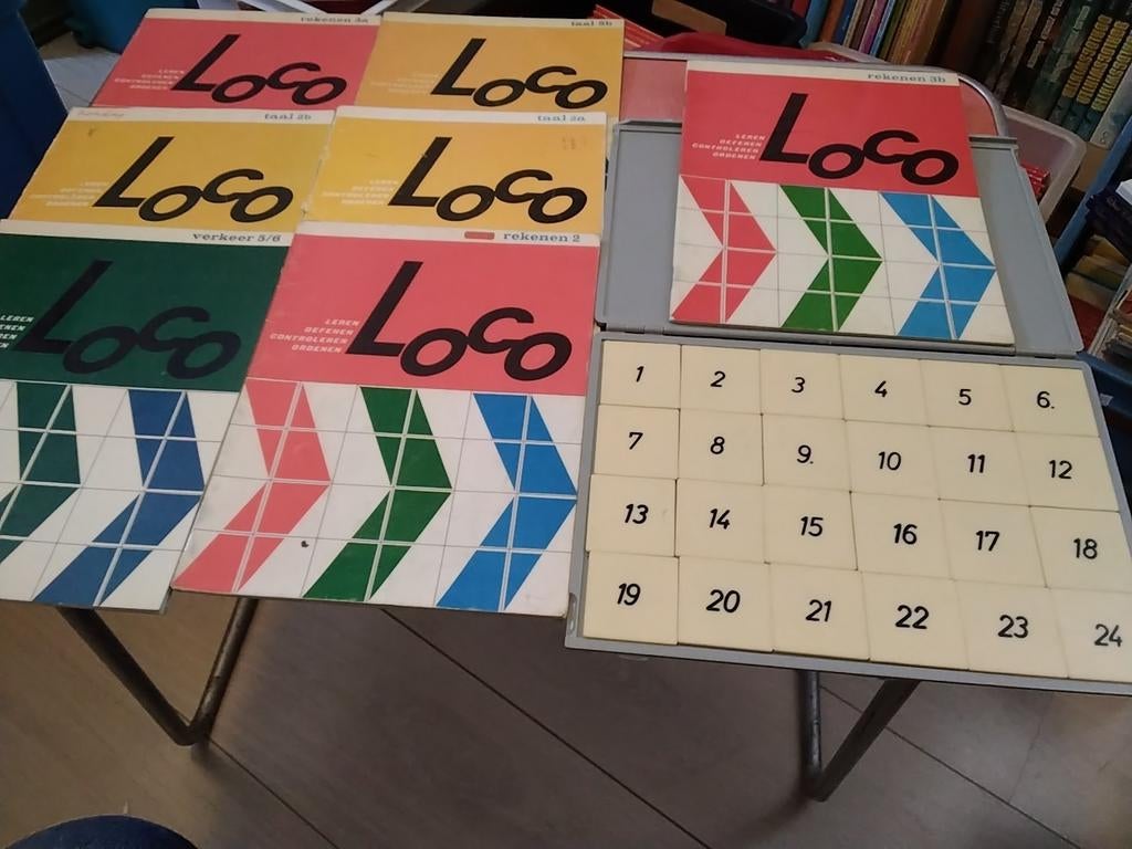 Minni loco grote bazes doos met 7 boekjes nu voor € 10, Ophalen of Verzenden, Gebruikt, Taal en Lezen