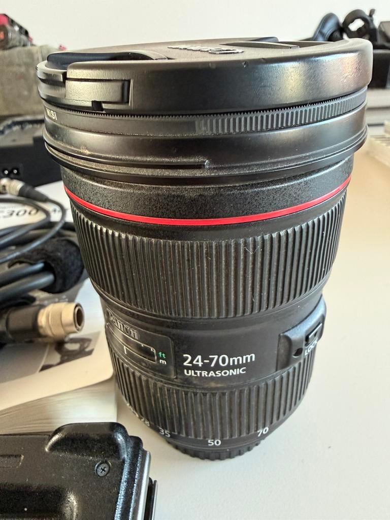 Canon EF 24-70mm F/2.8L II USM, Ophalen of Verzenden, Zo goed als nieuw, Standaardlens