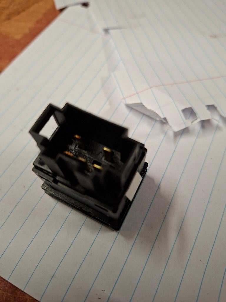 Golf mk3 /cabrio deurvergrendeling schakelaar, Ophalen of Verzenden, Gebruikt, Volkswagen