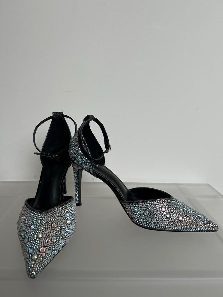 Nieuwe CM Paris Glitter Pumps mt 41, Kleding | Dames, Schoenen, Nieuw, Pumps, Overige kleuren, Ophalen of Verzenden