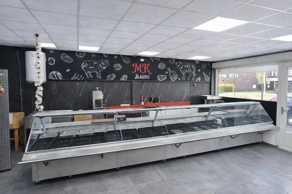 Te koop: Supermarkt & Slagerij in Hoogvliet, Zakelijke goederen