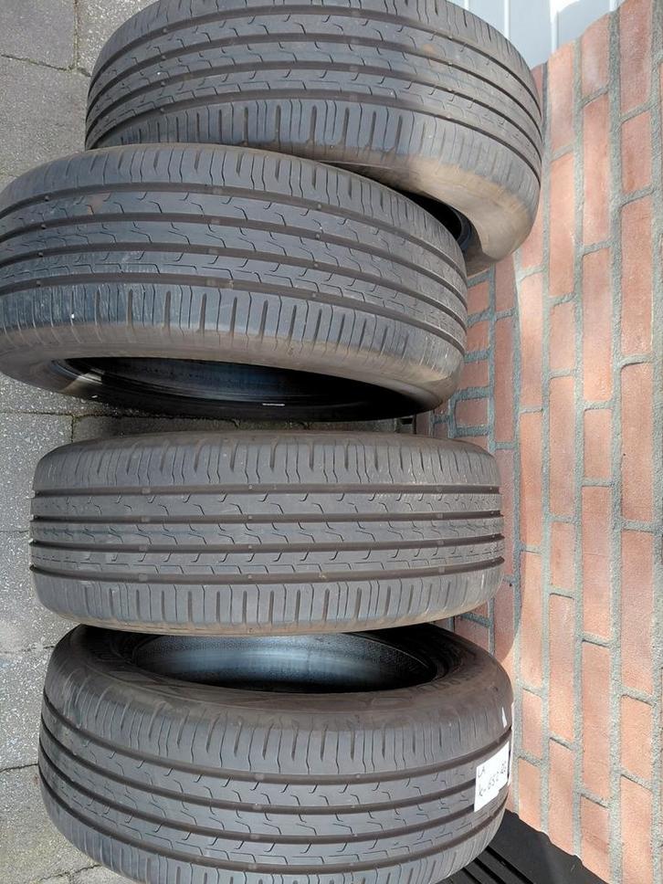 Zomerbanden  Continetal -  4 stuks Weinig Gebruikt, Auto-onderdelen, Banden en Velgen, Band(en), Zomerbanden, 17 inch, 205 mm