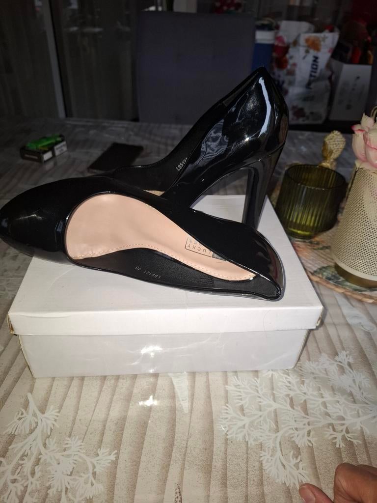 Nieuwe zwarte hakken maat 40, Ophalen of Verzenden