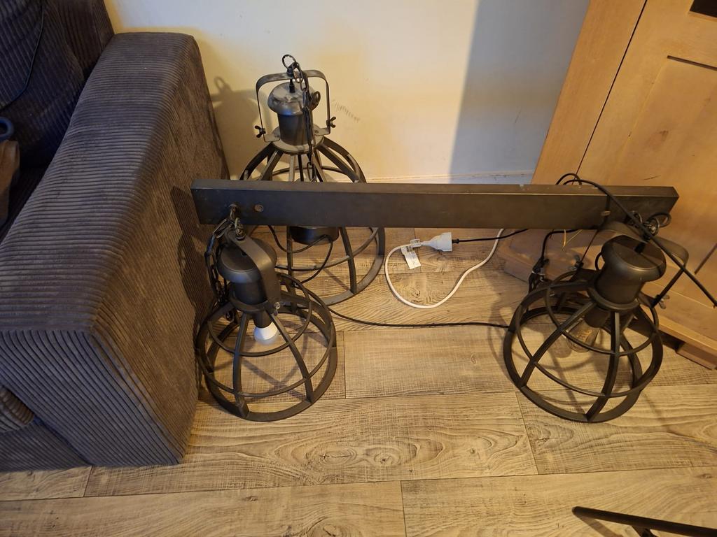 Industriële lampen met kooien - Leen Bakker | Complete Set, Ophalen, Gebruikt, Metaal, 150 tot 200 cm