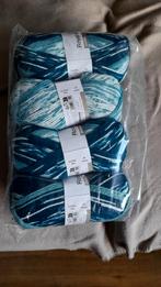 4 bollen royal nordic, Ophalen of Verzenden, Zo goed als nieuw, Breien of Haken, Wol of Garen