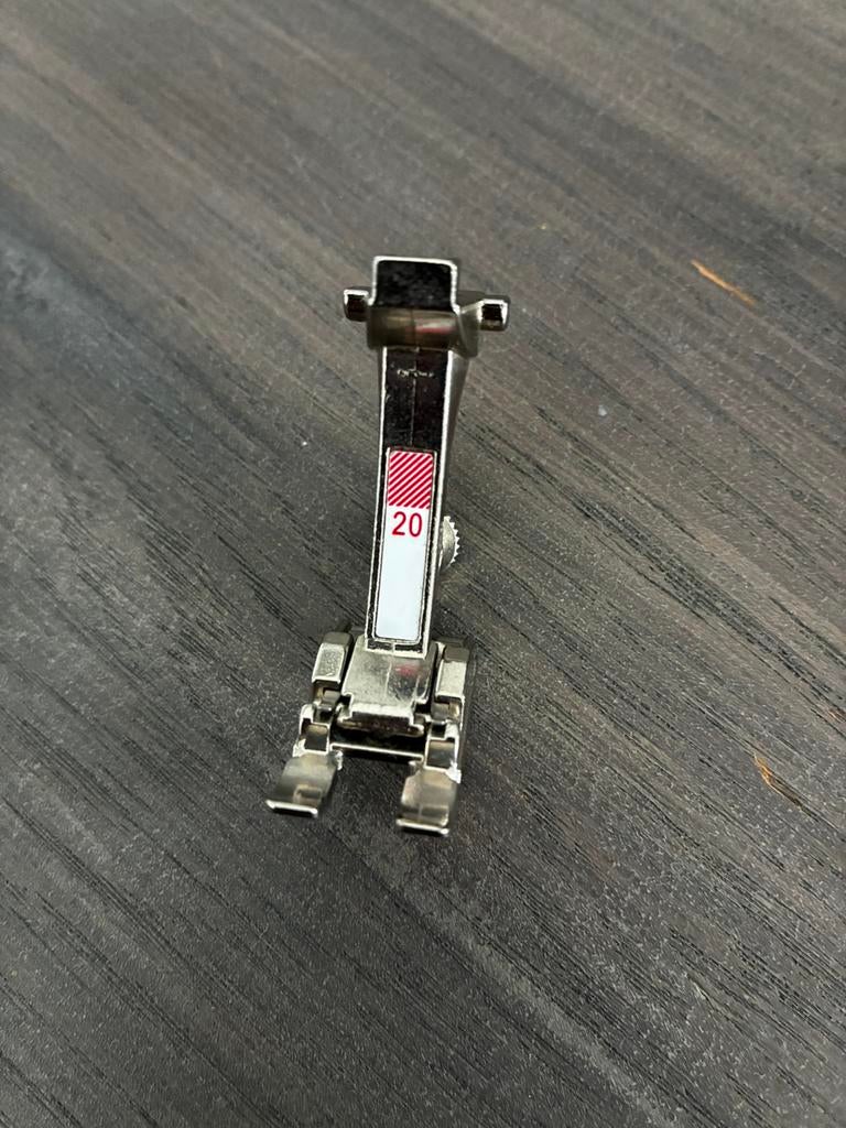 Bernina voetje 20, Ophalen of Verzenden, Zo goed als nieuw, Bernina