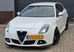 Alfa Romeo Giulietta 2.0 Jtdm 125KW 2011 Leder zeer mooi!, Auto's, Alfa Romeo, Euro 5, 1956 cc, 4 cilinders, Wit