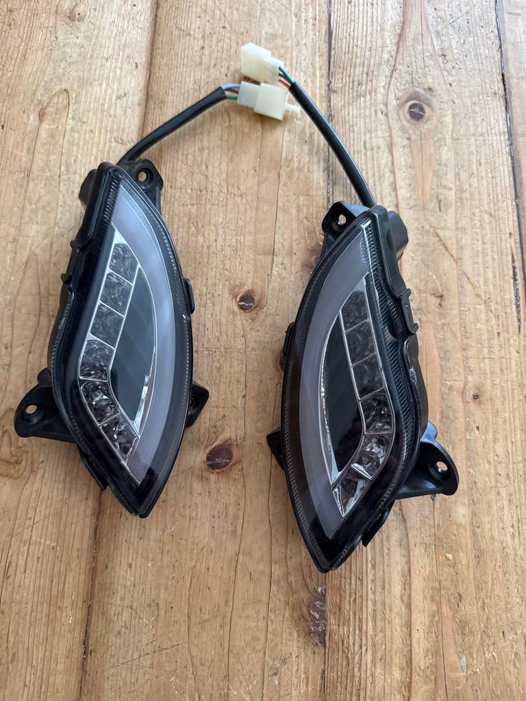 GTS Knipperlichten Smoke LED (YM28-02 L, YM29-02 R), Ophalen of Verzenden, Zo goed als nieuw, Overige typen, Overige merken