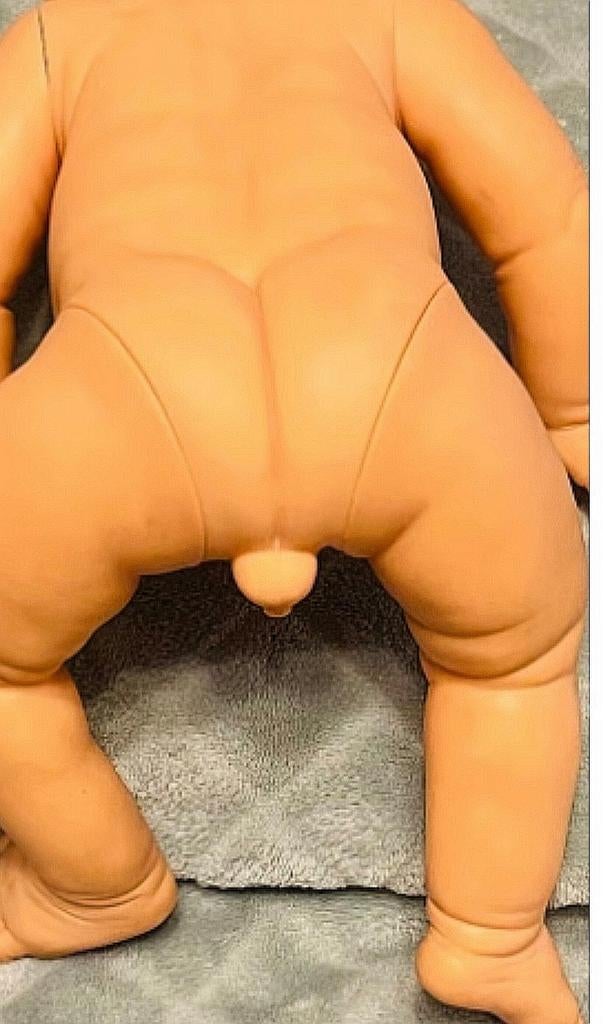 Realistische Berjusa babypop jongen 50cm met geboorte-armban, Ophalen of Verzenden, Zo goed als nieuw, Babypop