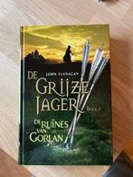De Grijze Jager - De Ruïnes van Gorlan (Boek 1), Ophalen of Verzenden, Zo goed als nieuw