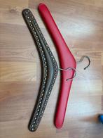 Vintage kleerhangers rood bruin gecapitonneerd, Ophalen of Verzenden, Gebruikt, Overige materialen, Volwassenen