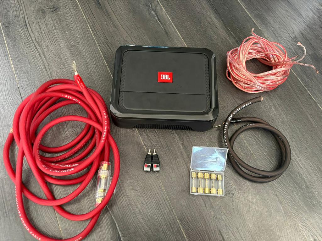 JBL club A600 versterker incl extra’s, Auto diversen, Autospeakers, Ophalen, Zo goed als nieuw