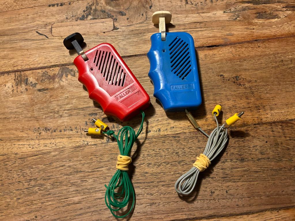 2 x Faller Club Racing Regelaar voor 1/32, Ophalen of Verzenden, Elektrisch, Overige merken