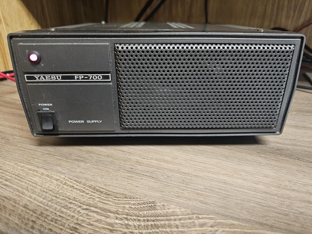 Yaesu FP 700, Telecommunicatie, Zenders en Ontvangers, Ophalen of Verzenden, Gebruikt, Zender en Ontvanger