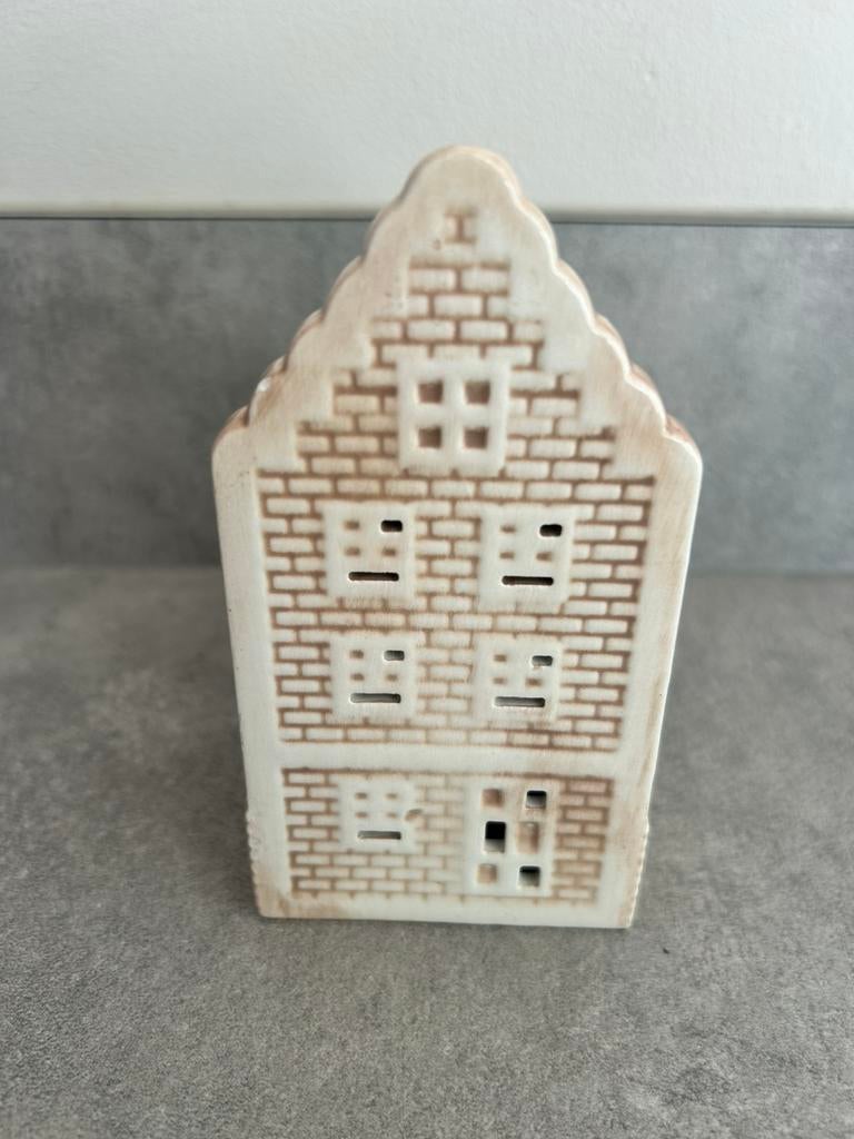 Huisje met verlichting, Ophalen of Verzenden, Zo goed als nieuw