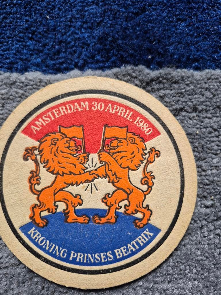 Vintage Bierviltje Kroning Prinses Beatrix 1980, Verzamelen, Merken en Reclamevoorwerpen, Ophalen of Verzenden, Gebruikt, Gebruiksvoorwerp