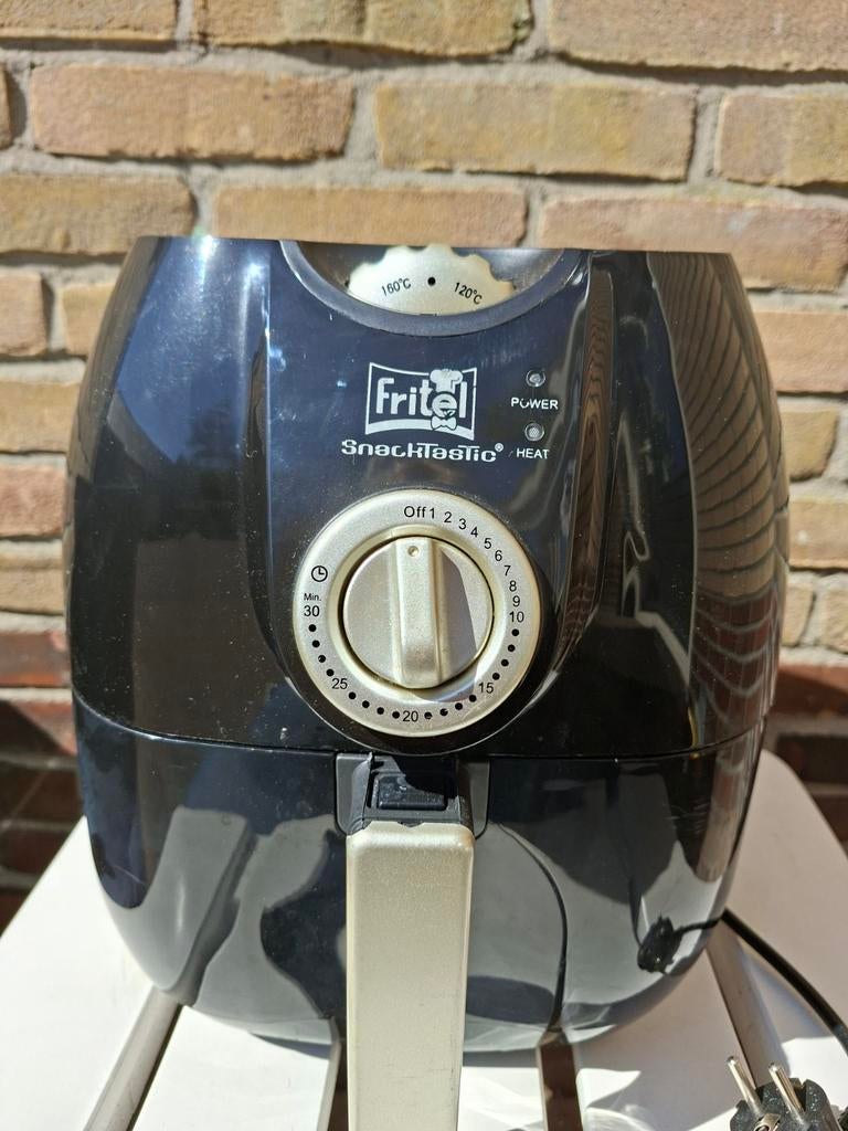 Fritel Snacktastic heteluchtfriteuse - Kan nog een ronde mee, Ophalen of Verzenden, Gebruikt, Airfryer