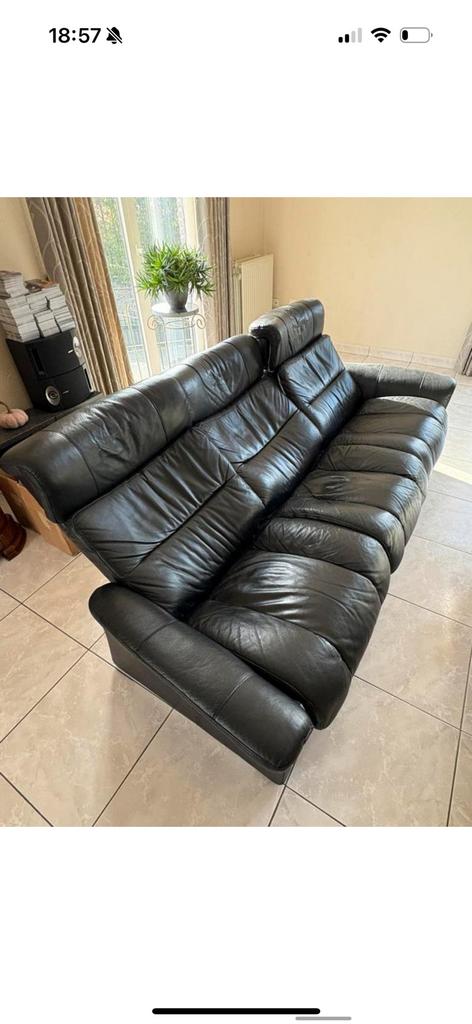 Stressless zetel + hocker – Echt leder – Topkwaliteit 110€, Ophalen, Gebruikt, Driepersoons, Rechte bank