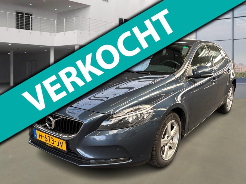 Volvo V40 2.0 D2 Kinetic EXPORT, Auto's, Volvo, Voorwielaandrijving, Gebruikt, Euro 6, 4 cilinders