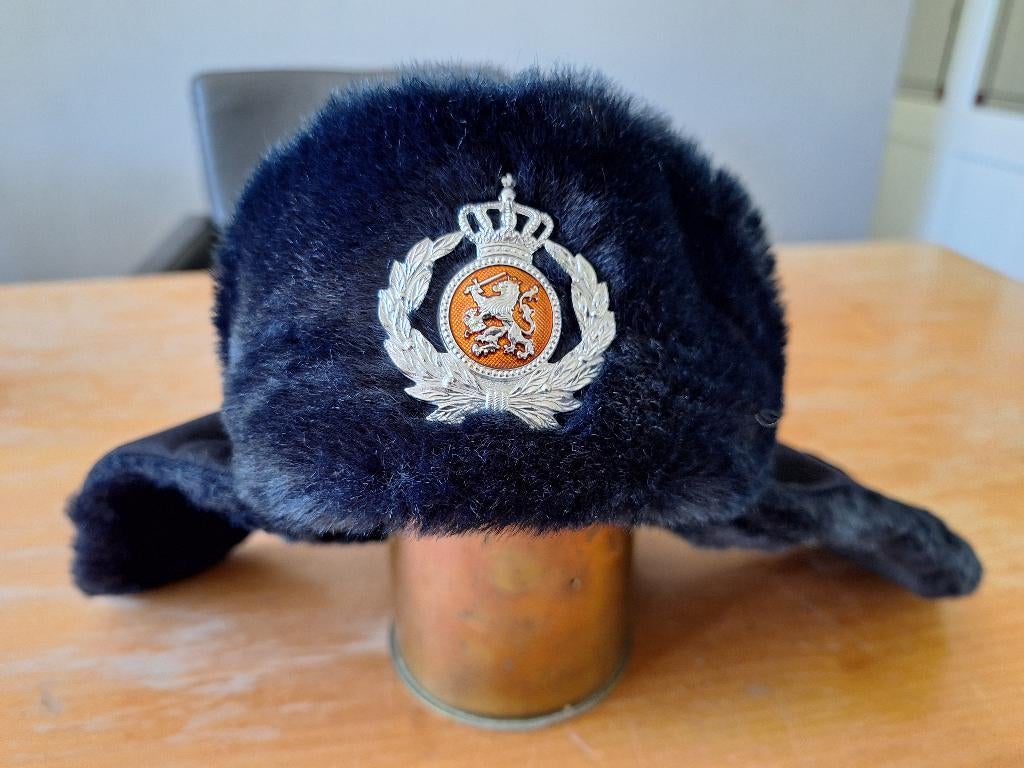 Wintermuts Koninklijke Marechaussee, Ophalen of Verzenden, Marechaussee, Nederland, Kleding of Schoenen