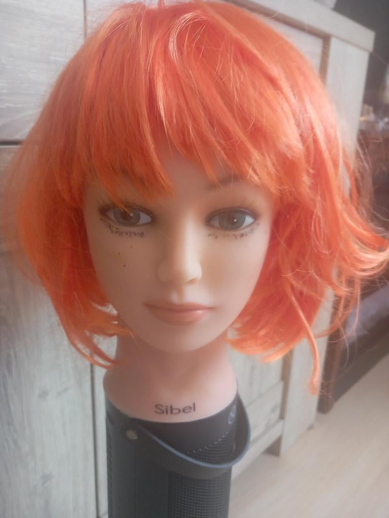 Pruik met oranje haar!, Ophalen of Verzenden, Zo goed als nieuw, Carnaval, Accessoires