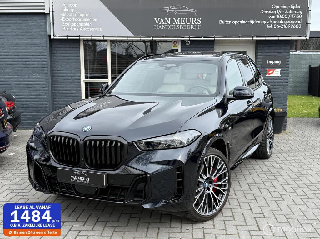 BMW X5 xDrive50e, Trekhaak, achteras besturing, M sport, Pan, Auto's, BMW, Gebruikt, 2395 kg, Blauw, Verwarming stoelen achter