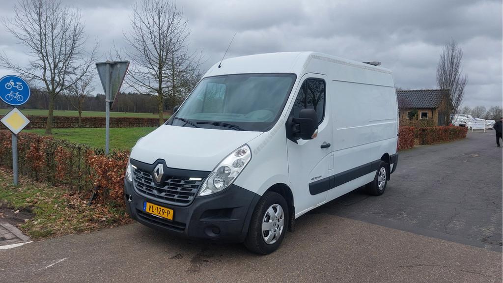 Renault Master T35 2.3 dCi L2H2 AIRCO BJ 2015 (bj 2015), Auto's, Bestelauto's, Voorwielaandrijving, Euro 5, 4 cilinders, 1865 kg