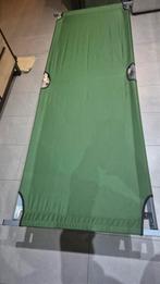 Veldbed / camping bed, Ophalen of Verzenden, Zo goed als nieuw