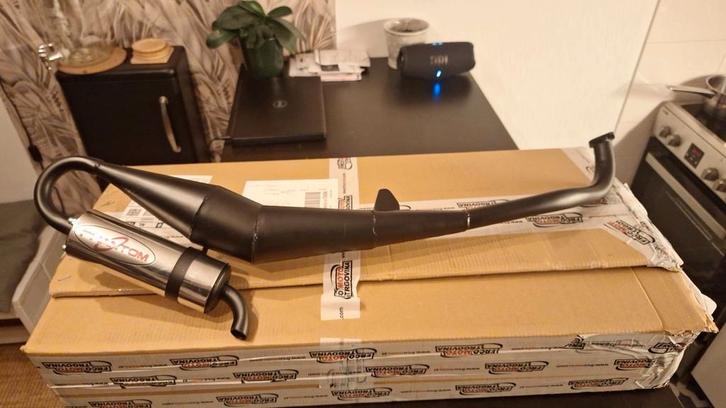 Zeldzame terugloop uitlaat voor Tomos!, Fietsen en Brommers, Brommeronderdelen | Algemeen, Nieuw, Uitlaat, Ophalen of Verzenden