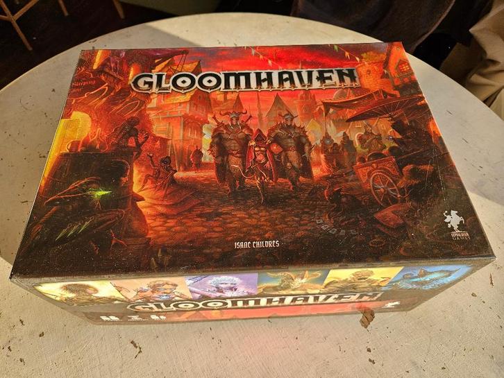 Gloomhaven, Hobby en Vrije tijd, Gezelschapsspellen | Bordspellen, Gebruikt, Een of twee spelers, Drie of vier spelers, Ophalen of Verzenden