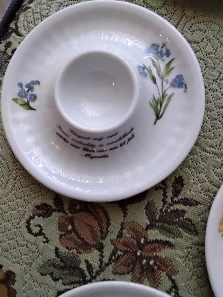Antiek porcelein eierschaaltjes 6 x, Antiek en Kunst, Antiek | Servies los, Ophalen of Verzenden