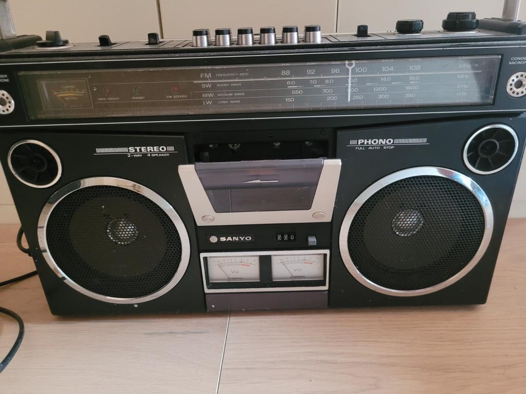Sanyo M4800LU stereo radio cassetterecorder, Audio, Tv en Foto, Ophalen of Verzenden