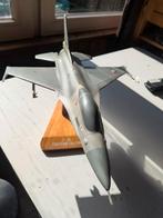 Houten F-16 Fighting Falcon model - Restauratieproject, Hobby en Vrije tijd, Modelbouw | Vliegtuigen en Helikopters, Overige merken