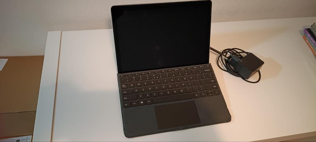 Surface Go 2 Intel m3 8gb 128gb ssd, Computers en Software, Windows Tablets, Gebruikt, 10 inch, 128 GB, Ophalen of Verzenden