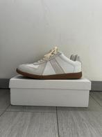 Maison Margiela Wit en Zwart Maat 42/43, Kleding | Dames, Schoenen, Verzenden, Zo goed als nieuw, Wit, Sneakers of Gympen