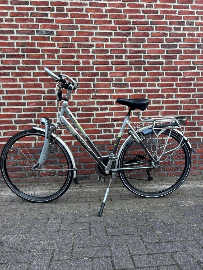 Gazelle Medeo Limited Edition 28 inch - Goed Onderhouden, Ophalen, Versnellingen, Gazelle, 53 tot 56 cm