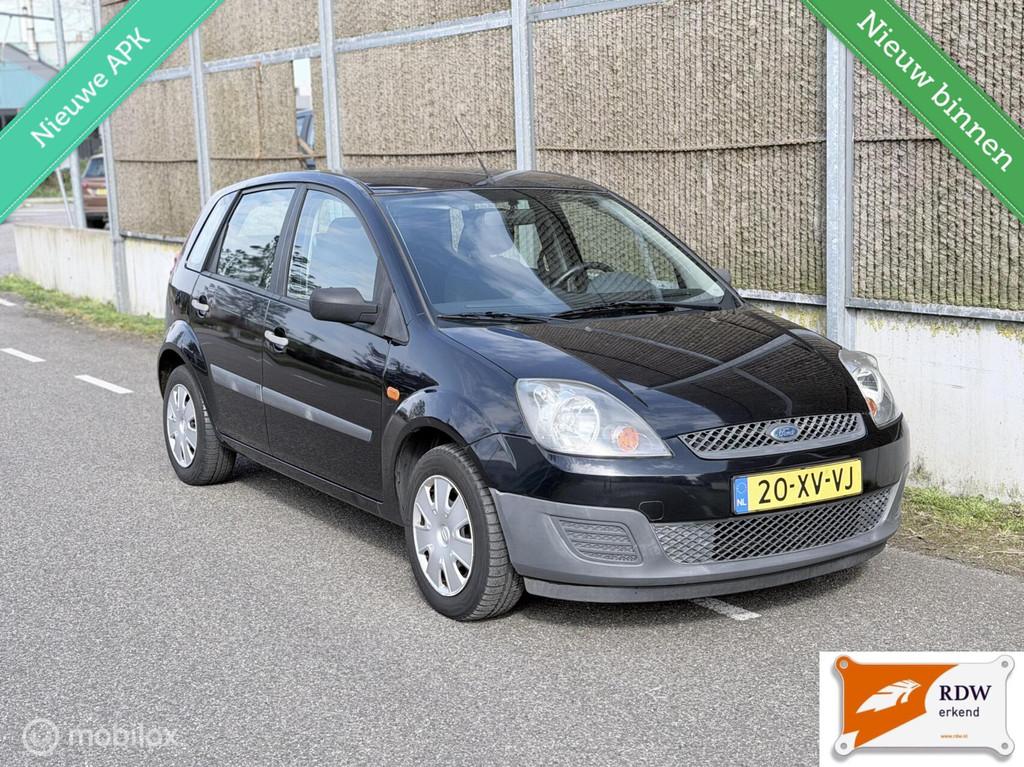 Ford Fiesta 1.3-8V Cool & Sound NAP/AIRCO/NWE APK/NETTE AUTO, Auto's, Ford, 1299 cc, 4 cilinders, Zwart, Origineel Nederlands