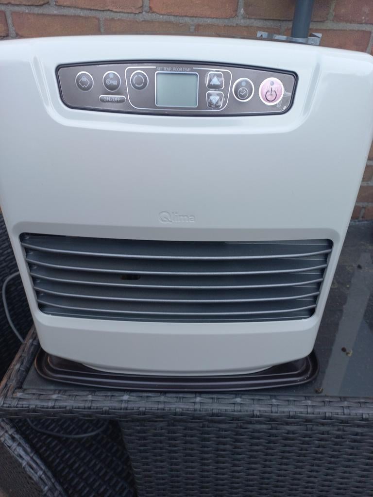 Qlima petroleumkachel - ZGAN, Ophalen, Zo goed als nieuw