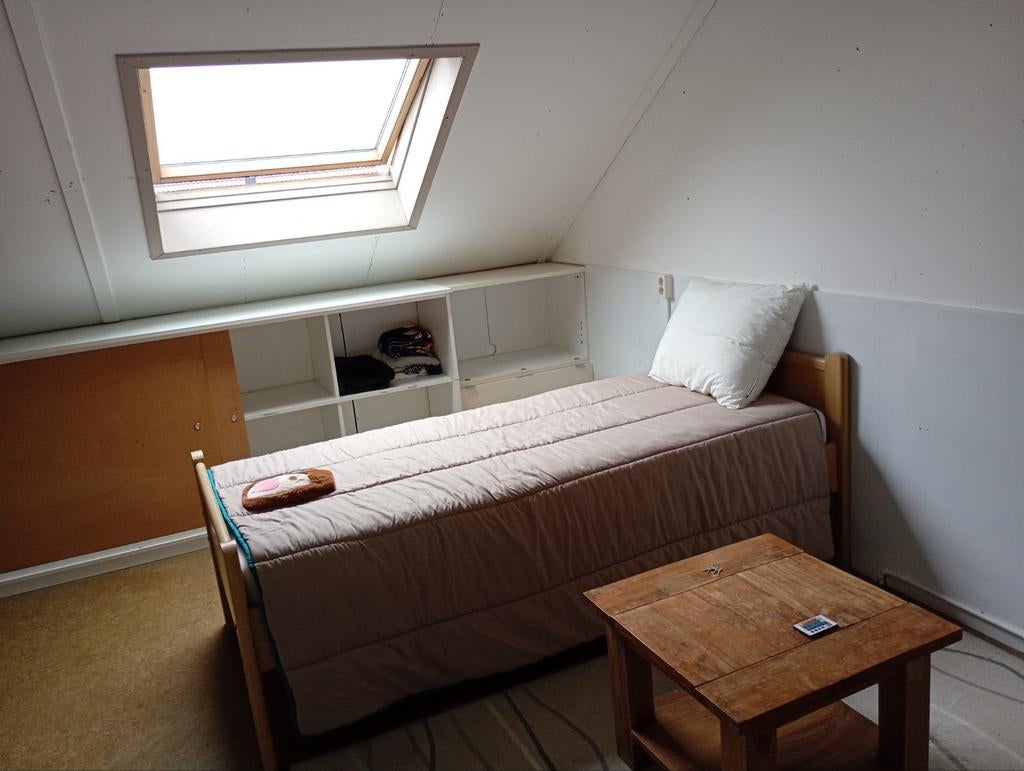 Kamer plus zolder, Huizen en Kamers, Kamers te huur