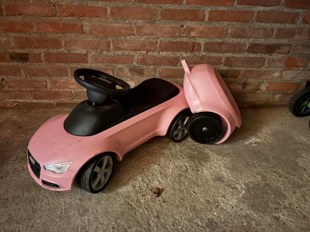 Loopauto audi, Kinderen en Baby's, Speelgoed | Buiten | Voertuigen en Loopfietsen, Ophalen, Zo goed als nieuw