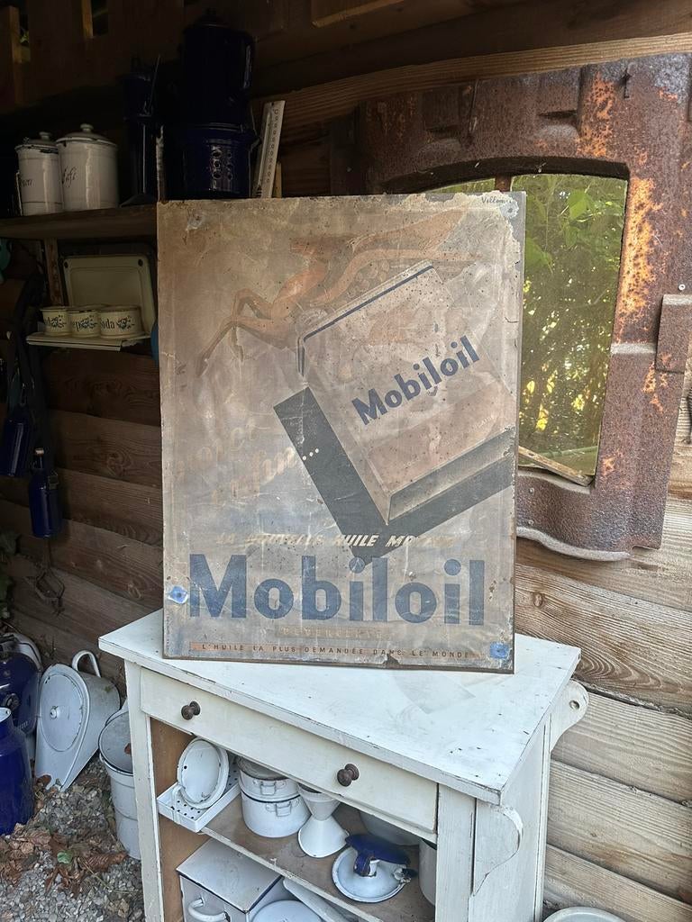 Vintage Mobiloil Reclame op Hardboard Origineel  Industrieel, Ophalen of Verzenden, Gebruikt, Reclamebord