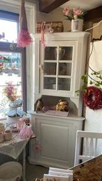 Witte Brocante Hoekkast, Ophalen, 200 cm of meer, Tante, Zo goed als nieuw